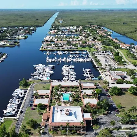Marina Getaway On The Water! Apartment Naples Exterior photo