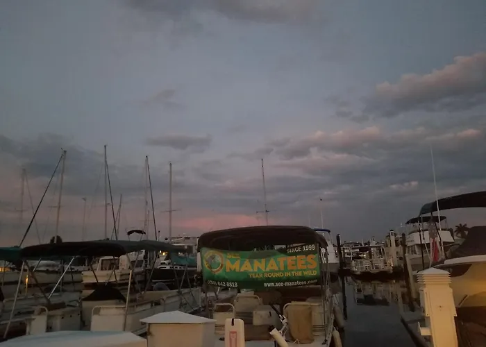 Marina Getaway On The Water!