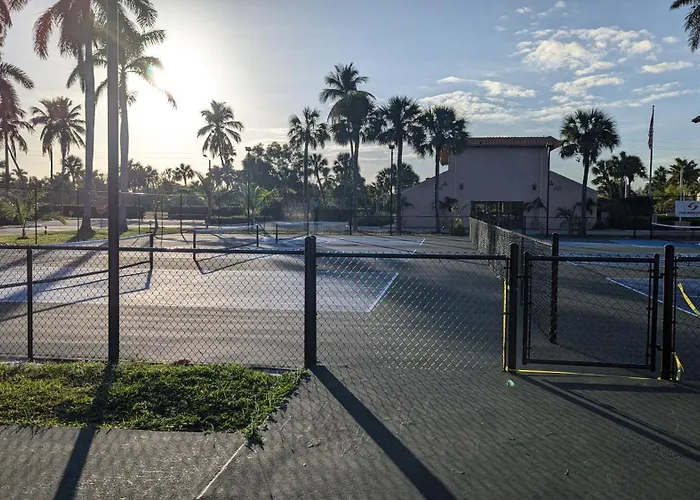 Marina Getaway On The Water!