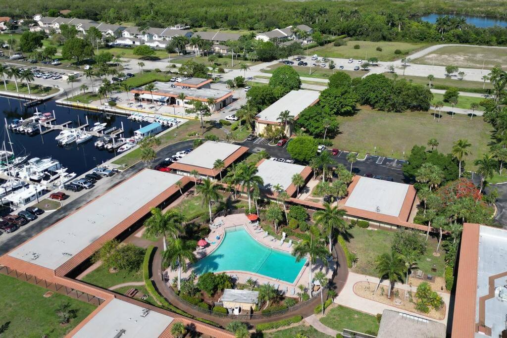 Apartamento Marina Getaway On The Water! North Naples